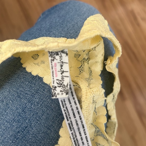 Free People Intimately Women’s Yellow Laced Bra Sz XS - Picture 5 of 5